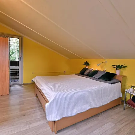 Orlik 2 Holiday home *